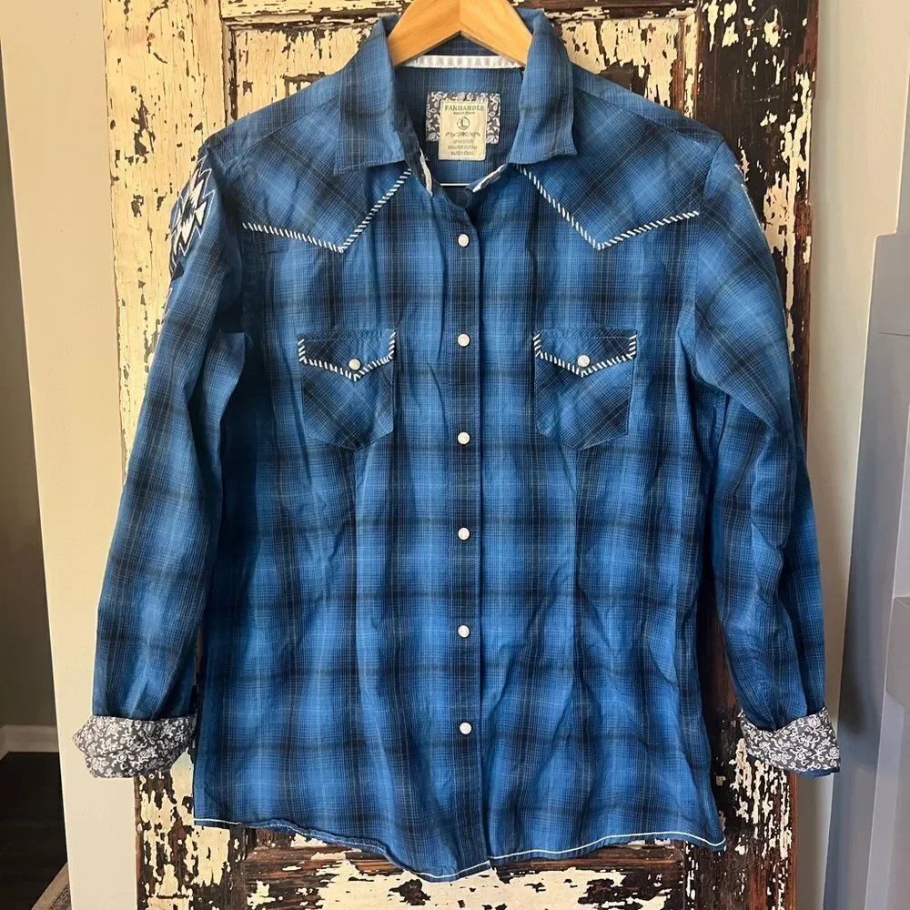Panhandle Rough Stock Cotton size L Blue Plaid Western Shirt. Pearl snap.